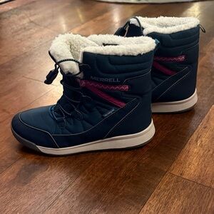 Merrell Women's Dark Blue and Magenta Winter Boots
